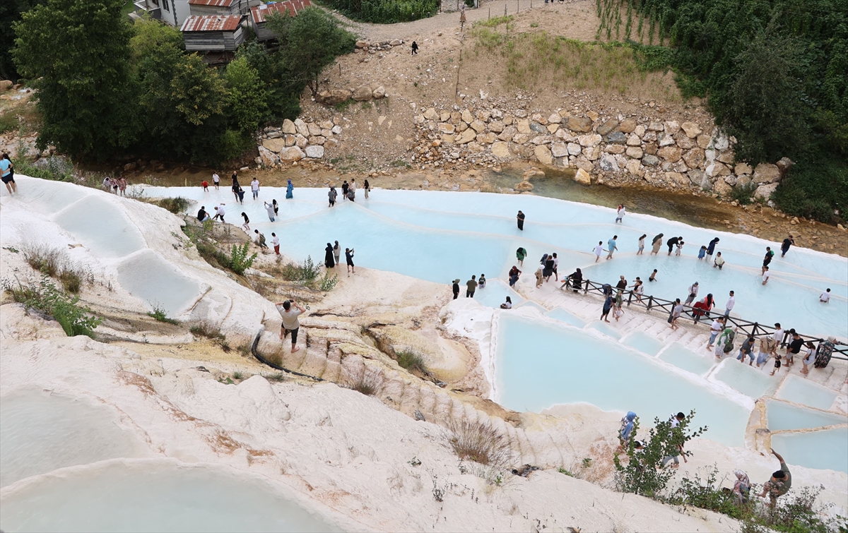 Göksu travertenlerini yaklaşık 350 bin kişi ziyaret etti