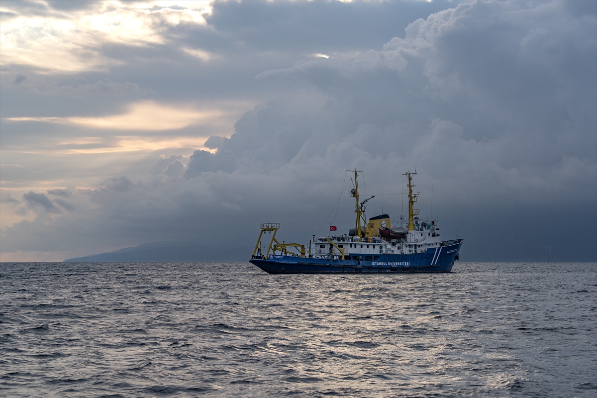 Denizleri koruma mücadelesinin "görünmeyen" gücü bilimsel araştırma gemisi mürettebatı