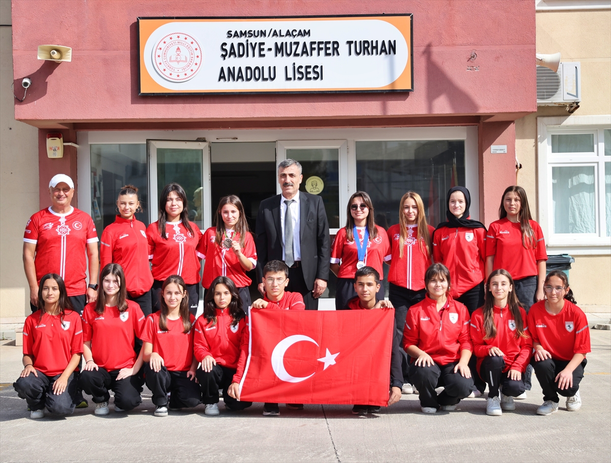 Ümitler Avrupa Petank Şampiyonası'nda üçüncü olan takımın yeni hedefi şampiyonluk