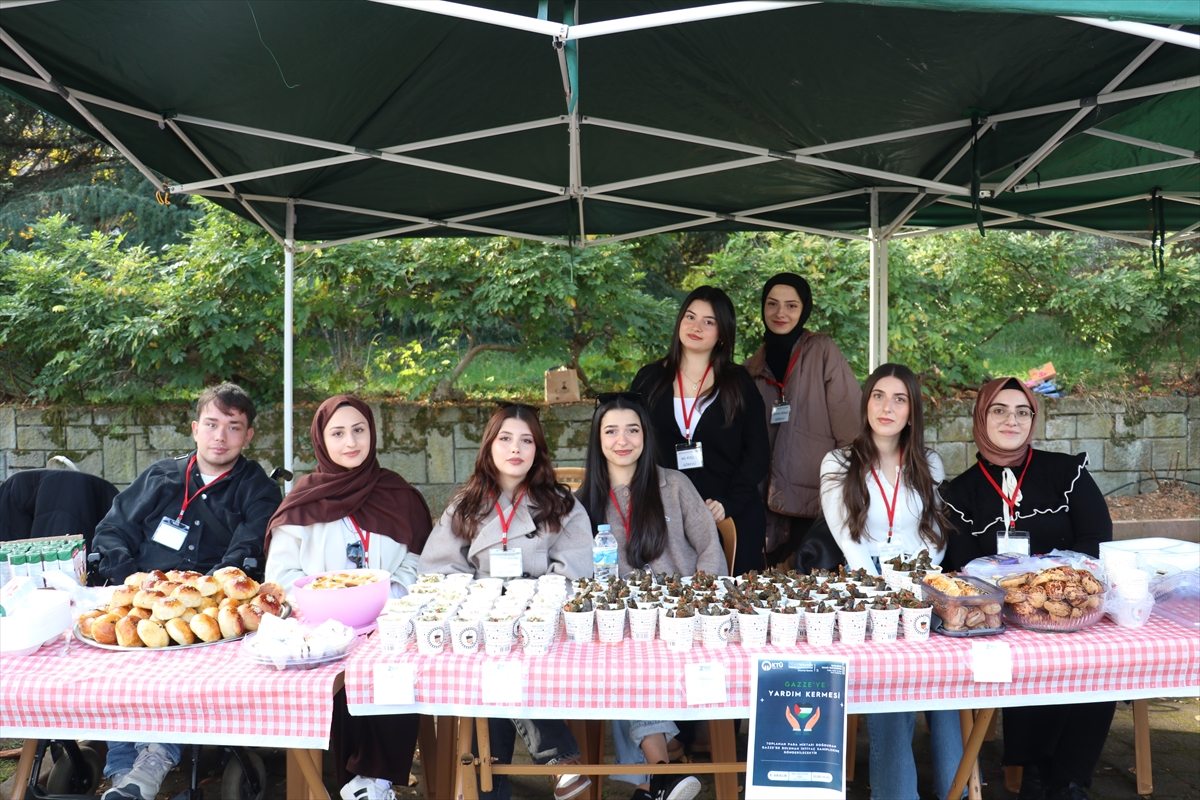 Karadeniz Teknik Üniversitesi'nde Gazze yararına kermes düzenlendi