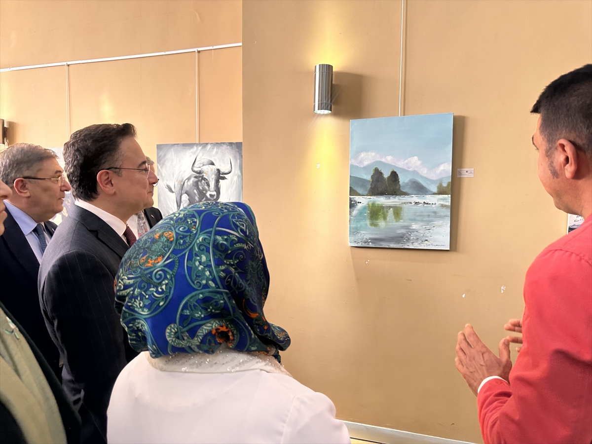 DEVA Partisi Genel Başkanı Babacan, Konya'da sergi açılışına katıldı