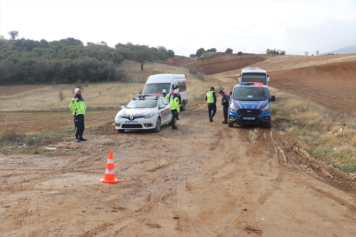 Isparta'da vücut bütünlüğü bozuk halde ölü bulunan çobanın uzuv araması sürüyor