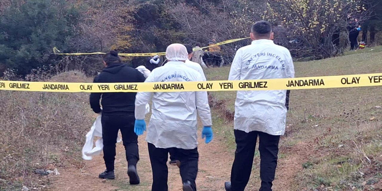 Samsun Bafra’da Park Halindeki Otomobilde 2 Kişi Silahla Vurulmuş Halde Ölü Bulundu