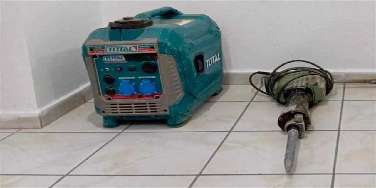 Kırşehir’de kırsalda izinsiz kazı yapan şüpheli suçüstü yakalandı