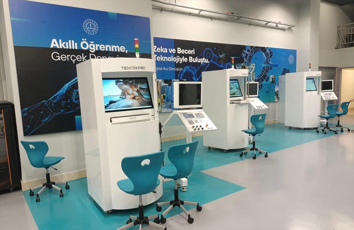 Meslek liselerinde "dijital atölye" dönemi başlıyor