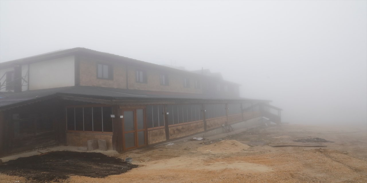 Samsun’da Akdağ Kayak Merkezi ve ilçe merkezinde yoğun sis etkili oldu