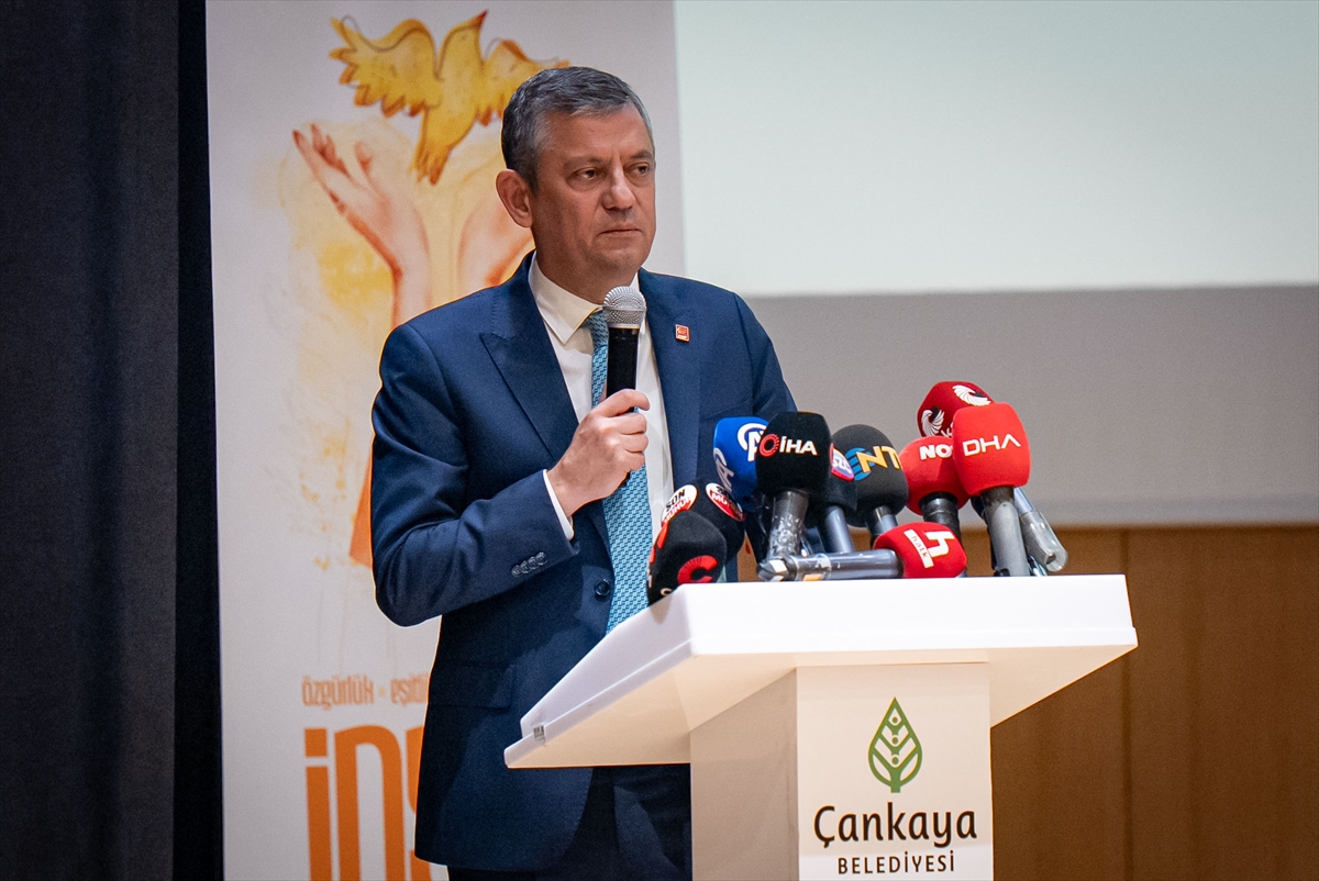 Meşru meydanlarda kalabalık olmaya davet ediyoruz