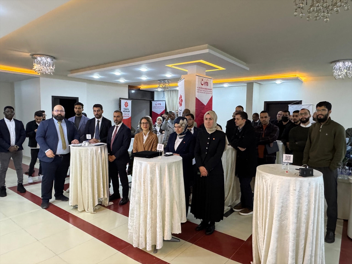 Libyalı Türkiye mezunları başkent Trablus'ta bir araya geldi