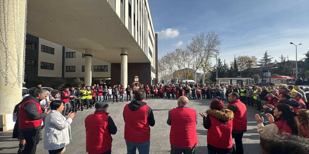 Genel-İş 2 No’lu Şube, Bakırköy’de Gelir ve Vergide Adalet Talebiyle Basın Açıklaması Yaptı