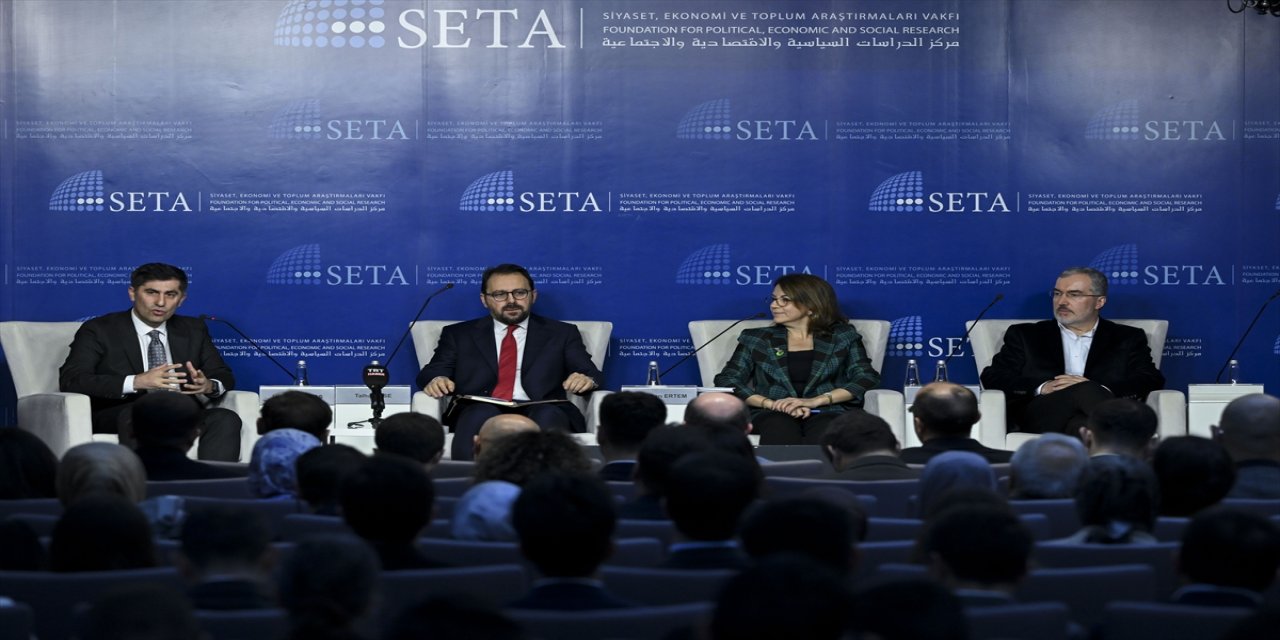 Ankara’da Suriye’nin geçiş sürecine odaklanan “Bir Yılın Ardından Suriye” konferansı düzenlendi.