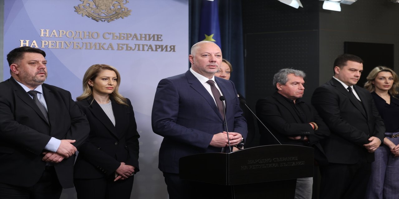 Bulgaristan Başbakanı Jelyazkov istifa etti, ülke erken seçime gidiyor.