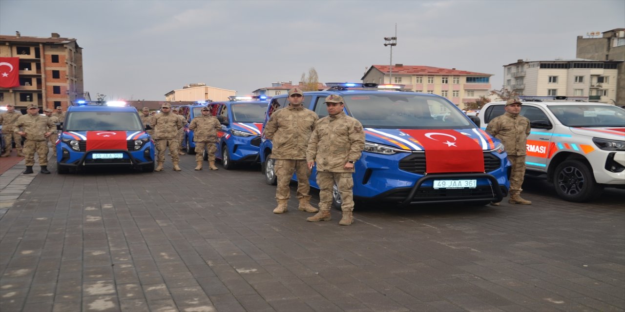Muş’ta jandarma ve emniyete tahsis edilen 78 yeni araç törenle hizmete alındı