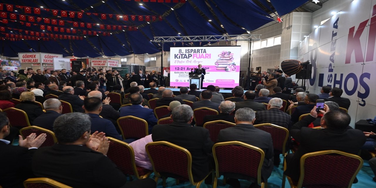 Yenişehirlioğlu: Okumak bireyi ve toplumu geliştiren en önemli alışkanlık