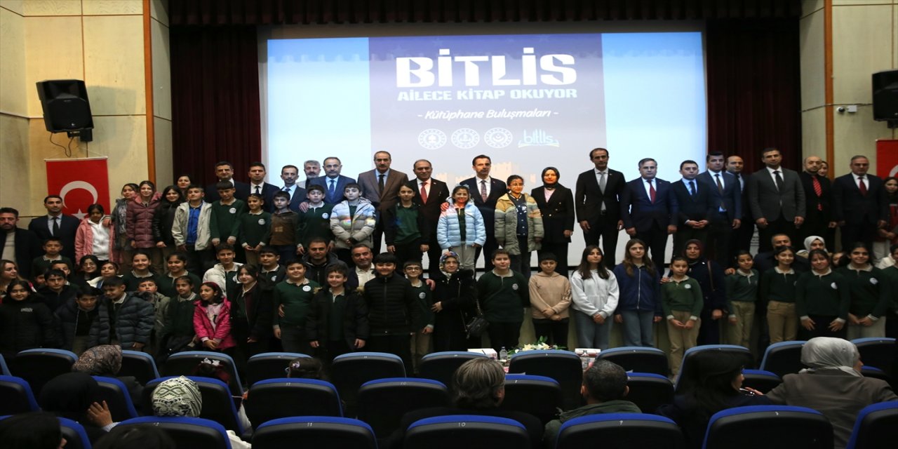 Bitlis’te “Ailece Kitap Okuyor” Projesi Tanıtıldı