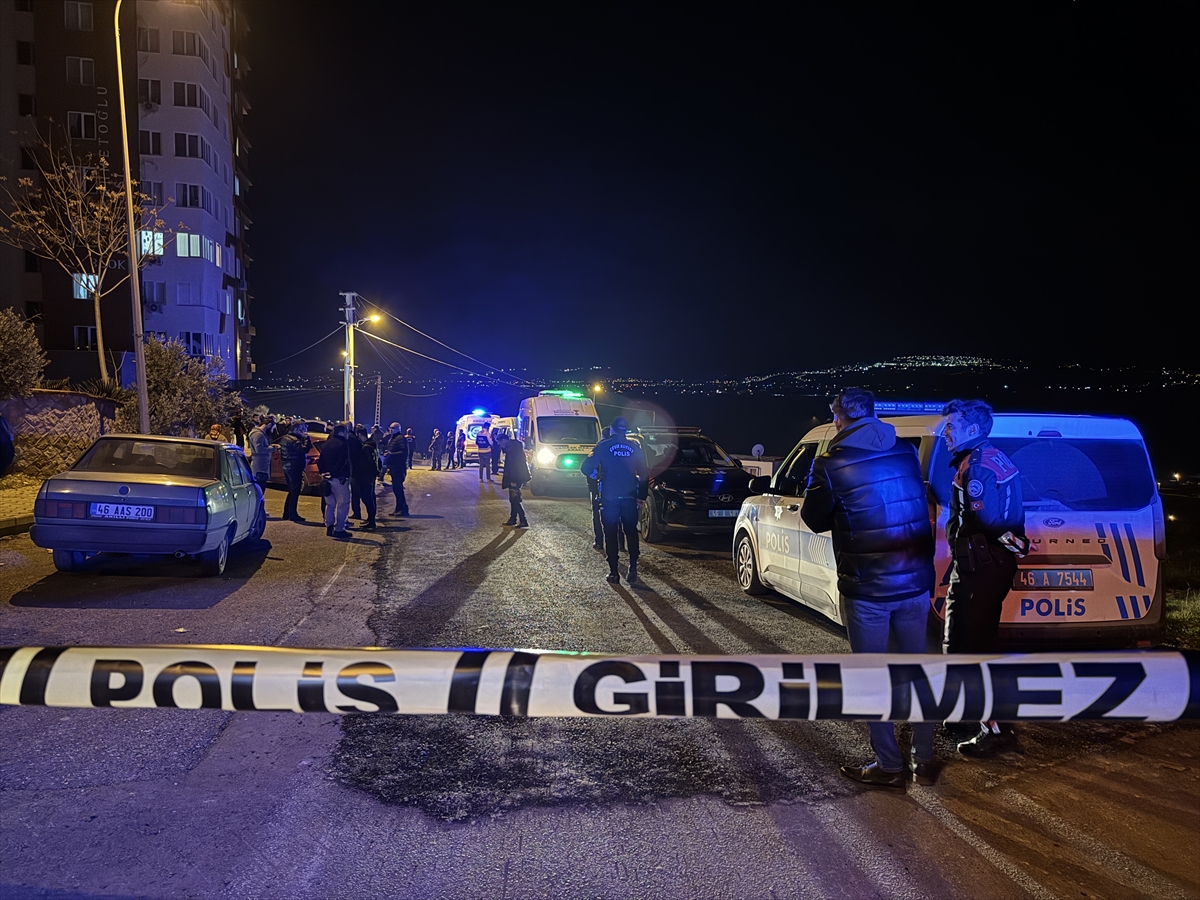 Kahramanmaraş Onikişubat’ta otomobile düzenlenen silahlı saldırıda sürücü hayatını kaybetti