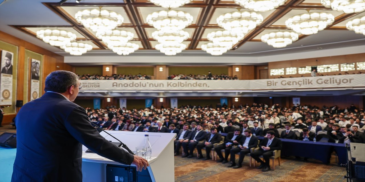 Cevdet Yılmaz: Çok Yönlü Politikalarla Gençlerimizin Önünü Açıyoruz