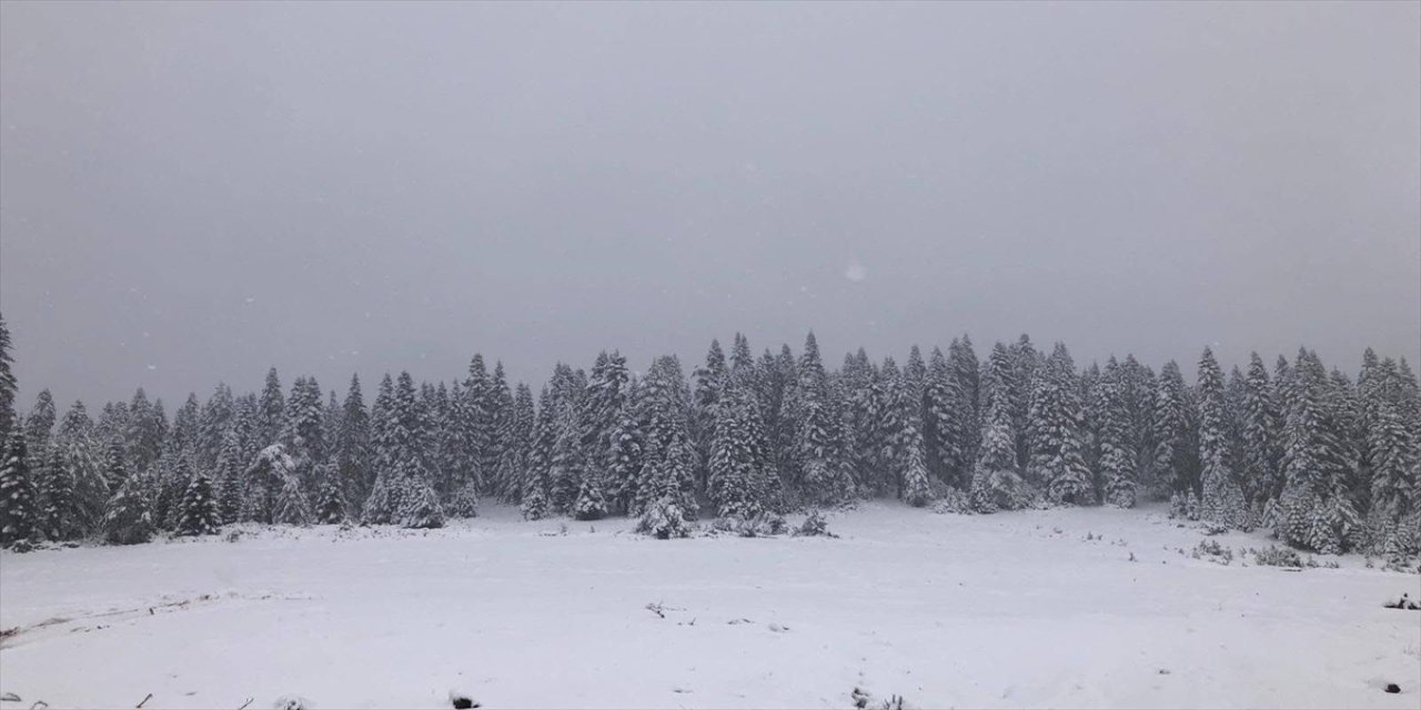 Sinop Türkeli’nin Yüksek Kesimlerinde Kar Yağışı Etkili Oldu