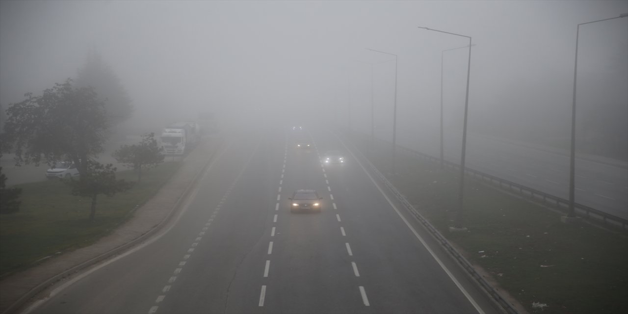 Eskişehir’de Sabah Saatlerinde Yoğun Sis Etkili Oldu.