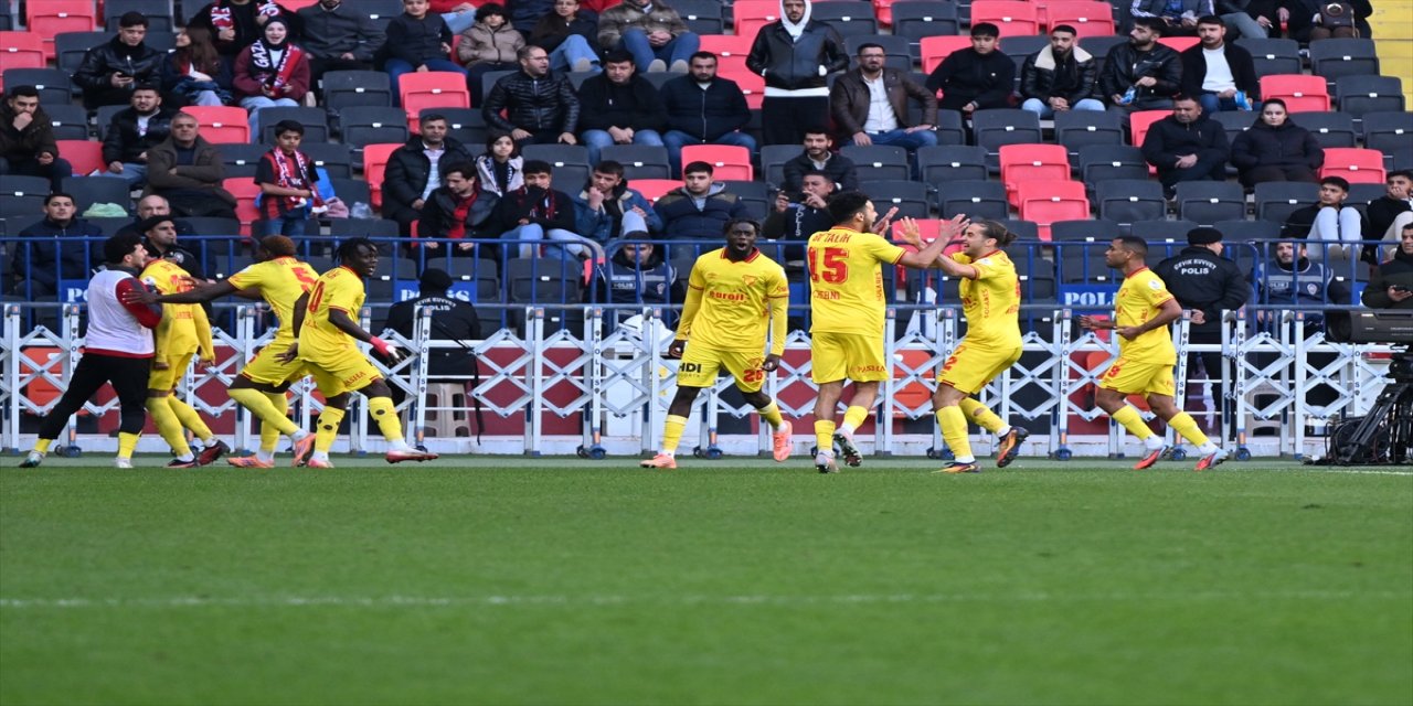 Göztepe, Gaziantep FK’yi deplasmanda Janderson’un golüyle 1-0 mağlup etti