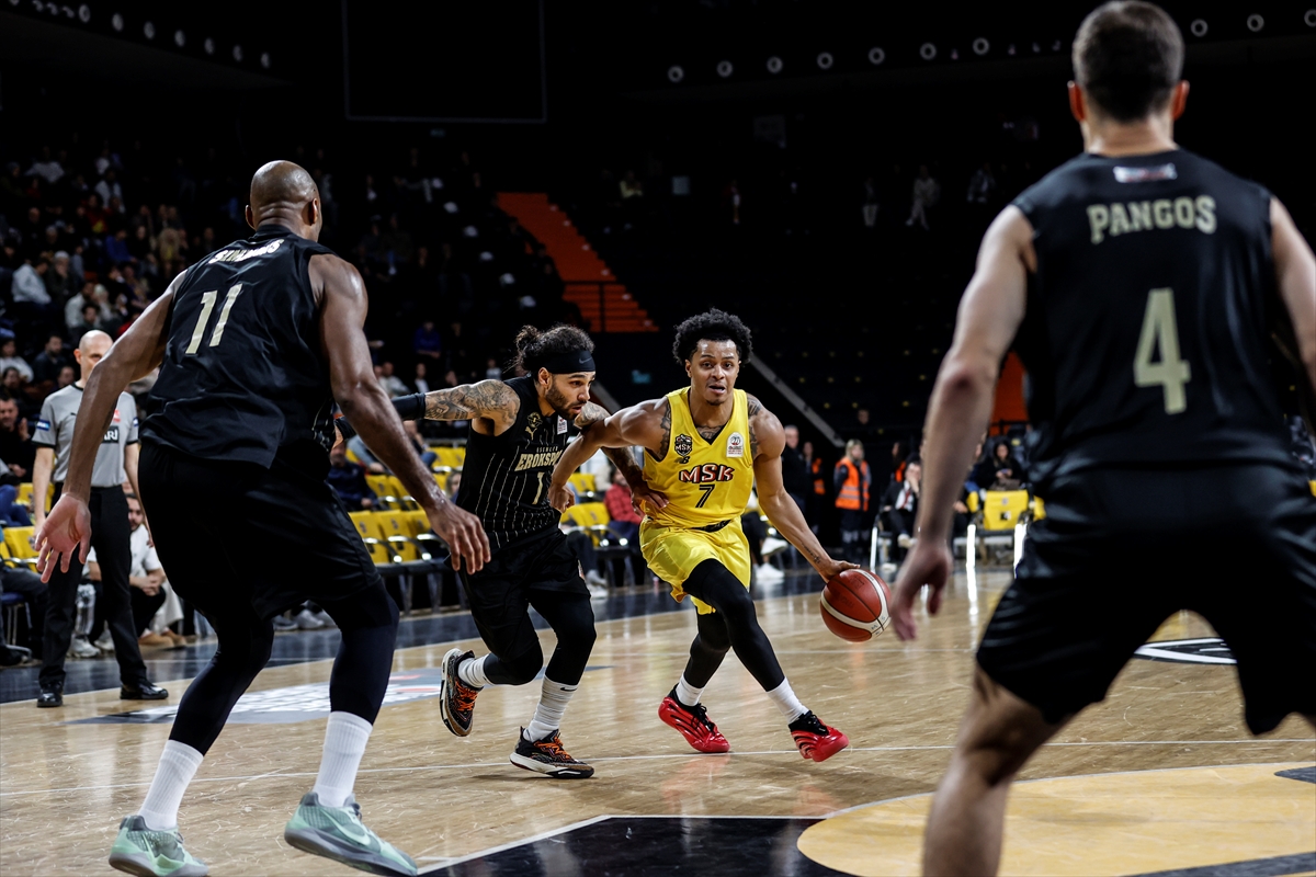 Mersin Spor: 83 Esenler Erokspor: 88