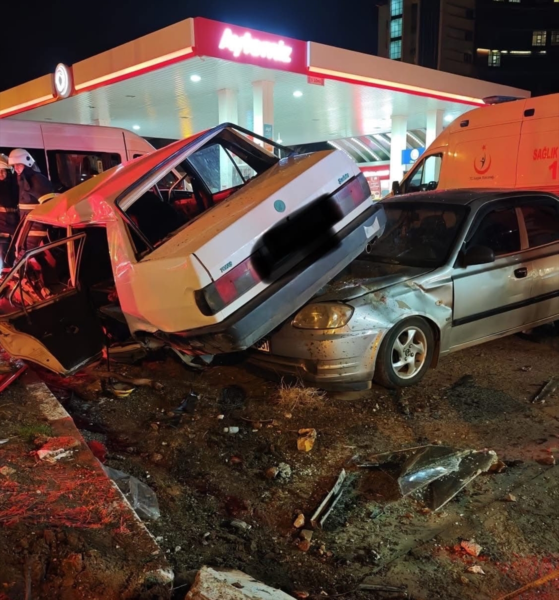Kırıkkale'de 1 kişinin öldüğü, 1 kişinin yaralandığı trafik kazası güvenlik kamerasına yansıdı