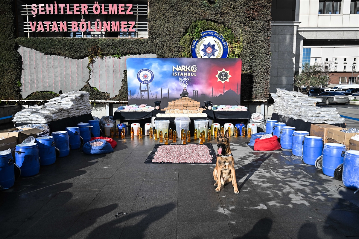 İstanbul'da düzenlenen uyuşturucu operasyonlarında 26 kişi gözaltına alındı