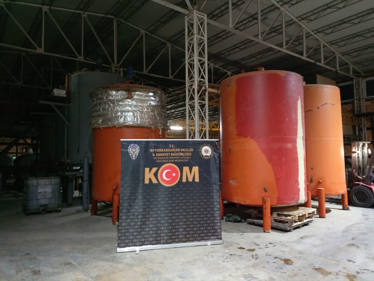 Afyonkarahisar'da 20 ton kaçak akaryakıt ele geçirildi