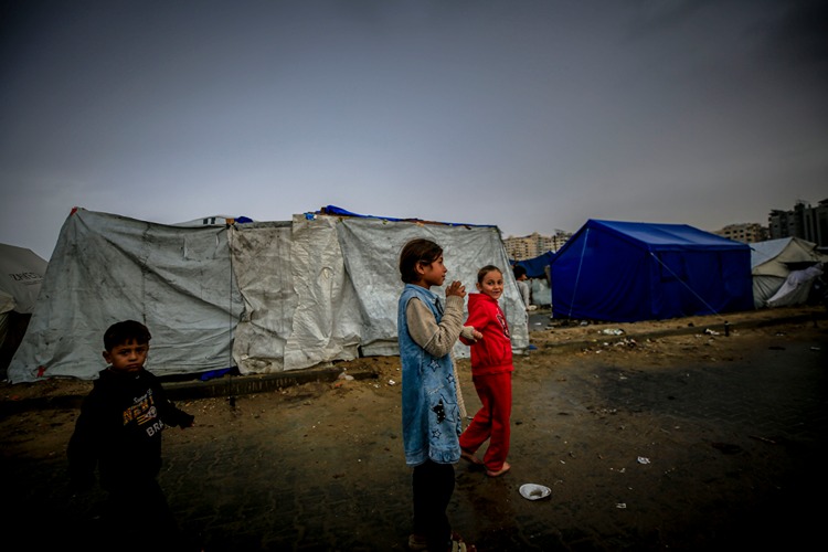 BM, kış şartlarına rağmen İsrail'in Gazze'ye yardımları engellemeyi sürdürdüğünü belirtti