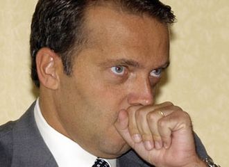 Uzan'a şok üstüne şok...