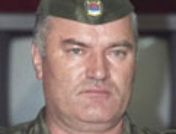 Aranan Bosna Kasabı sefa sürüyor