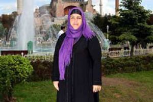 'Kurtulmuş'un gömleği arkadan yırtıldı'