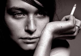 Bayan Tiryakiler Erkekleri Geçti