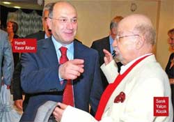 Yargıtay üyesi Yalçın Küçük'le kolkola