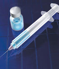 Vatandaşa ayrı siyasetçiye ayrı aşı