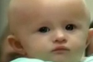 Dünya mucize bebeği konuşuyor