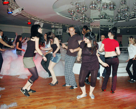 Çocuğunuzun dinlediği müzik türüne dikkat