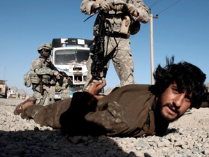 İngiltere Afganistan'a neden girdi?