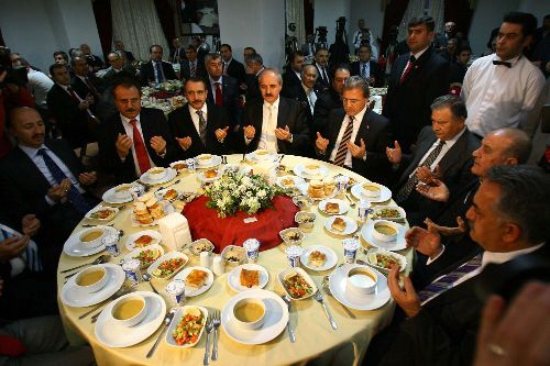 İftarda birlik ve beraberlik