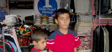 Deniz Feneri Mağaza Açtı