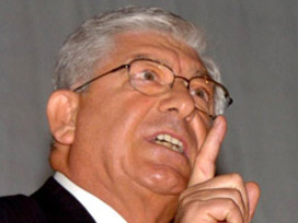 Hurşit Tolon Duruşma Salonu'na Geldi