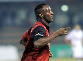 Başarılı futbolcu gözaltına alındı