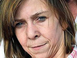 13 yaşında ama 50'sinde gösteriyor