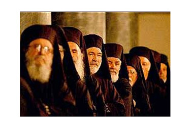 Her Karakola bir Papaz