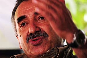 Karayılan Öcalan'ı bitirecek...