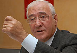 O Hafıza ile kafes'e katılmış