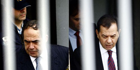 İki komutana tahliye kararı