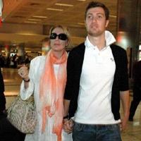 Oğlumun mürüvvetini göreyim diye beklemeyin