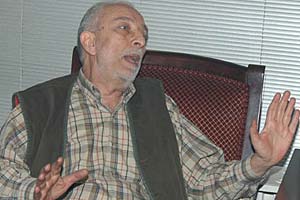 Emin Çölaşan yine zehir kustu