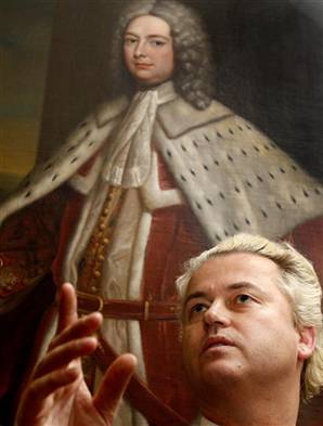 'Fitne'ci vekil yine sahnede