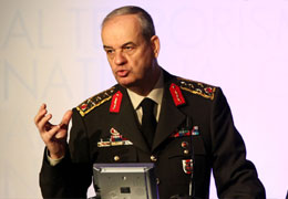 Hukukçular Başbuğ'a Tepkili